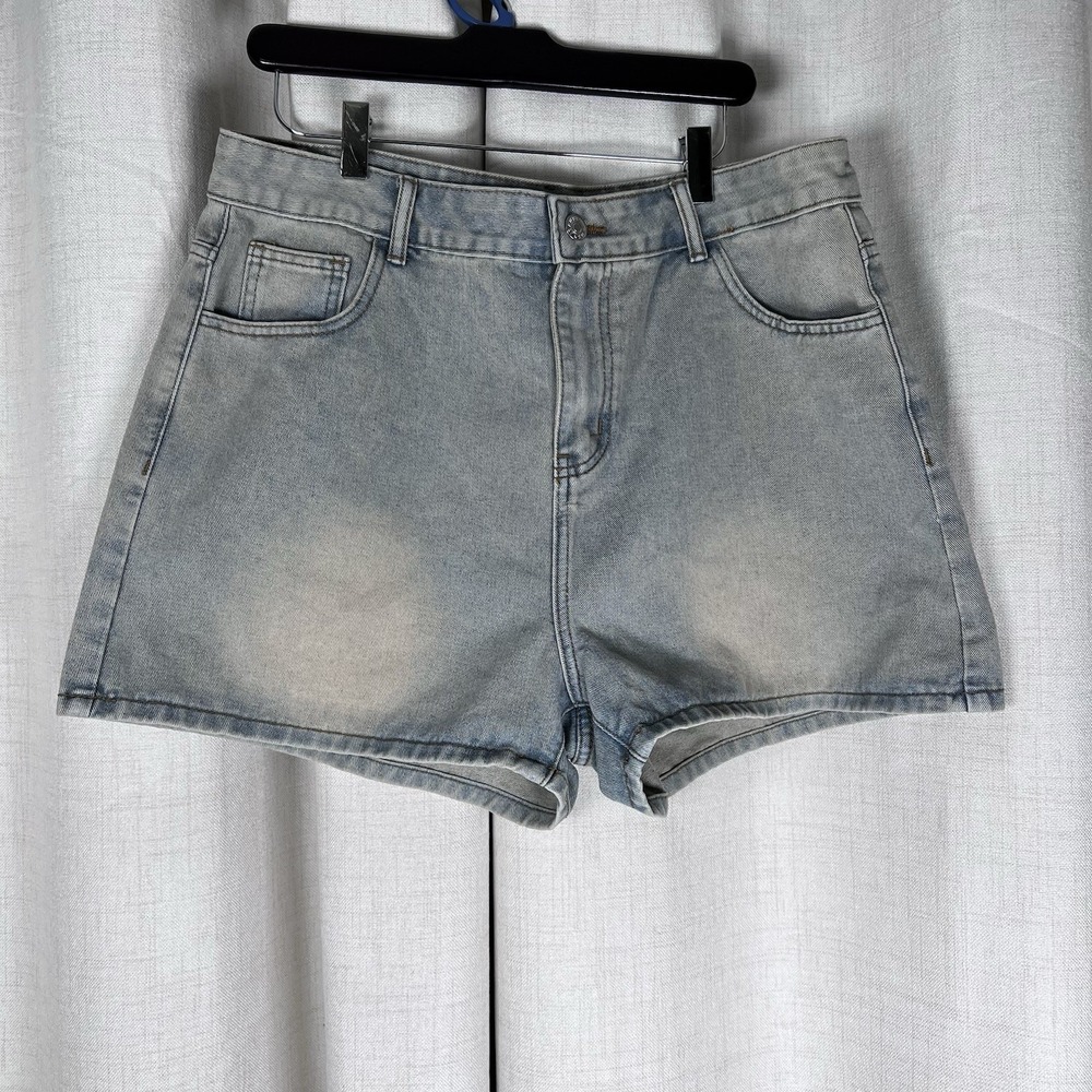 Romwe Winged Skull Rocker Biker Blue Denim Shorts Womens XL Cotton Punk Rock‎